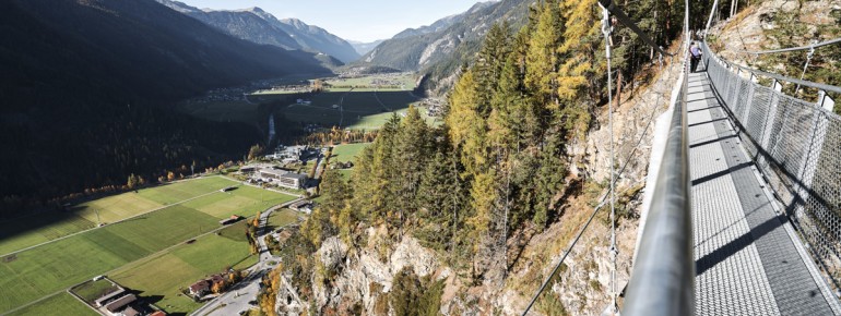 Die Hängebrücke Längenfeld ist 83 Meter lang.
