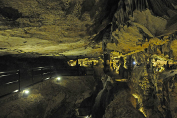Cueva de las Ventanas bei Pinas