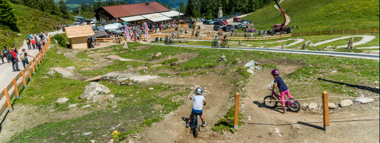 Insgesamt 4 Strecken warten auf die Kids.