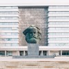 Das Karl-Marx-Monument ist eine der größten Portrait-Büsten der Welt.