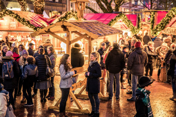 Alle vier Kieler Weihnachtsmärkte sind untereinander fußläufig zu erreichen.