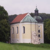 Die kleine Frauenbergkapelle steht oberhalb des Klosters
