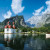 Maler und Fotografen lieben die Ansicht der Kirche am Ufer des Königssees mit der mächtigen Watzmann-Ostwand im Hintergrund.