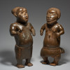 Zwei Hofzwerge, Königreich Benin, Nigeria, 14./15. Jahrhundert