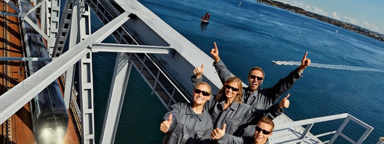 Beim Bridgewalking erleben Besucher eine beeindruckende Aussicht.