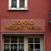 Das Leopold-Mozart Haus lässt Besucher das Leben des Hofmusikers hautnah in 11 Themenräumen nachvollziehen.
