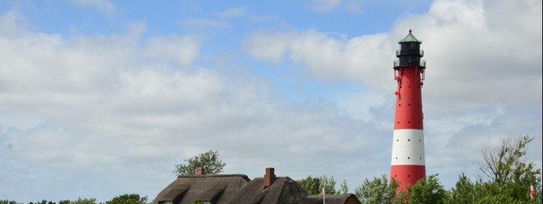 Der Pellwormer Leuchtturm wurde nach einjähriger Bauzeit im Mai 1907 fertiggestellt.