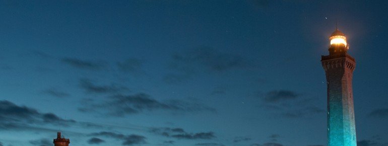 Die beiden Leuchttürme im Abendlicht.