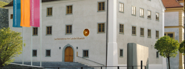 Das Gebäude des Museums ist die frühere herrschaftliche Taverne