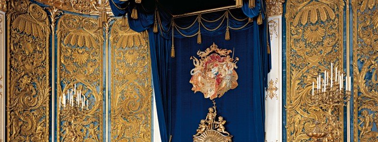 Das berühmte blaue Schlafzimmer im Schloss Linderhof
