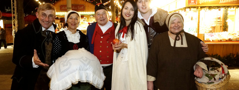 Begegne Frau Holle, Schneewittchen und anderen Figuren aus den Grimm-Märchen!