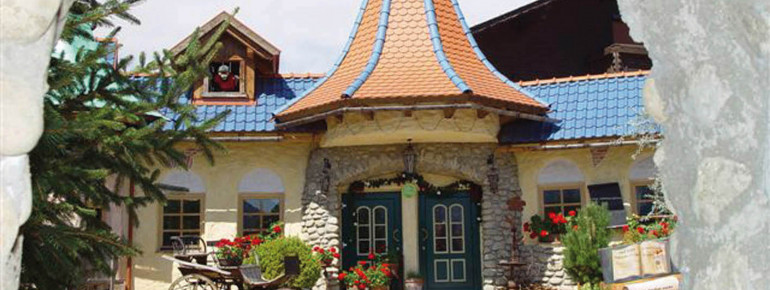 Der Märchenwald Steiermark ist von März bis November täglich geöffnet.