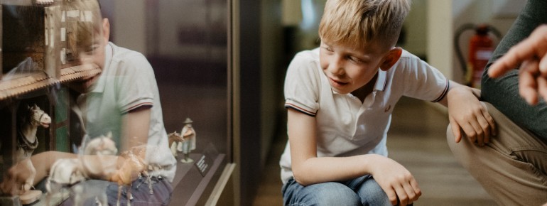 Im unteren Geschoss warten wechselnde Sonderausstellungen auf Groß und Klein.