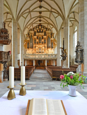 Die imposante Orgel wurde von Friedrich Ladegast geschaffen.
