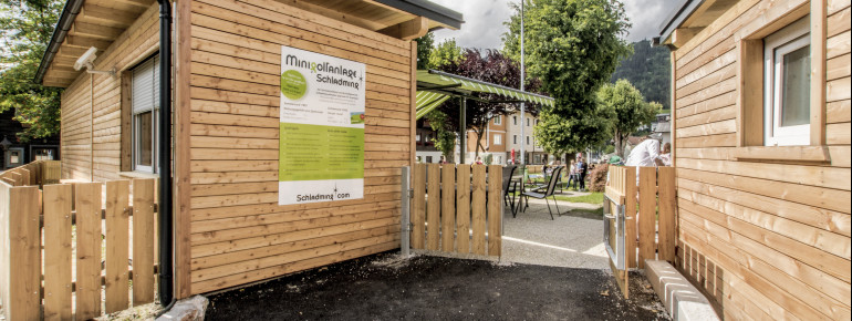 Eingang zur Minigolfanlage Schladming
