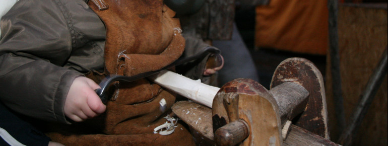 Viele Stände laden zum aktiven Mitmachen und Ausprobieren ein.