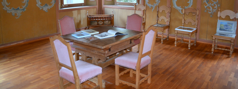 Viele historische Gegenstände aus der Zeit vor der Flutung sind dort auch untergebracht.