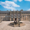 Die Vorderansicht des Neuen Schlosses Bayreuth