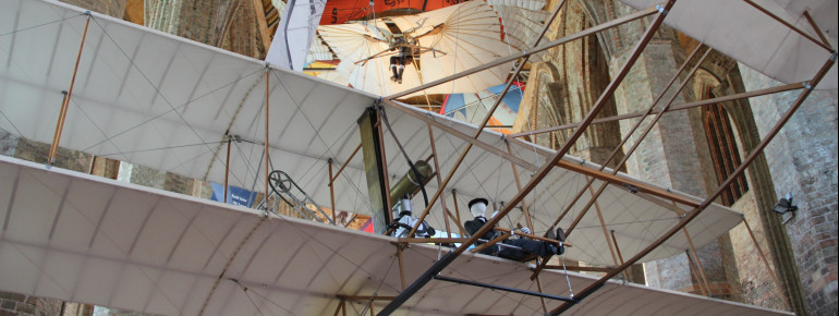 Die Nikolaikirche dient heute als Veranstaltungsort für wechselnde Ausstellungen und kulturelle Events.