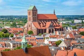 Die Nikolaikirche zählt mit 37 Meter zu den höchsten Sakralbauten Deutschlands.