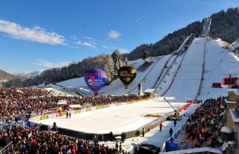 Die Olympiaschanze in Garmisch-Partenkirchen ist einer der Austragungsorte der Vierschanzentournee.