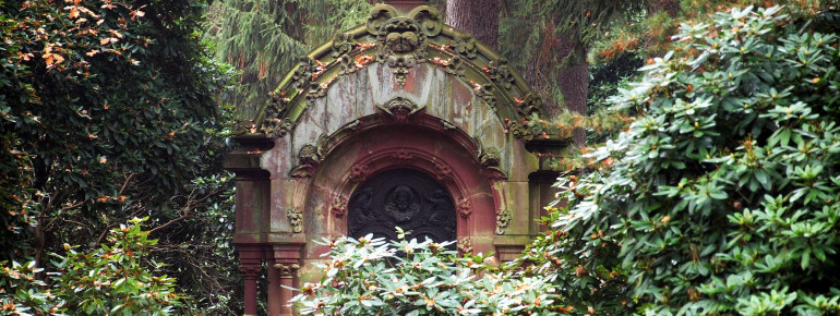 Der Parkfriedhof Ohlsdorf ist Hamburgs größte Grünanlage.
