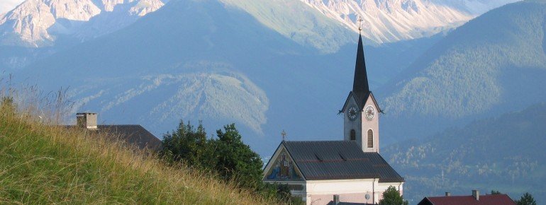 Reither Pfarrkirche mit Panorama