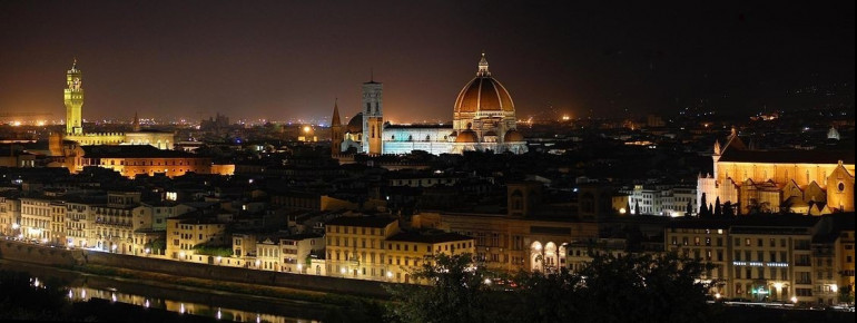 Florenz bei Nacht