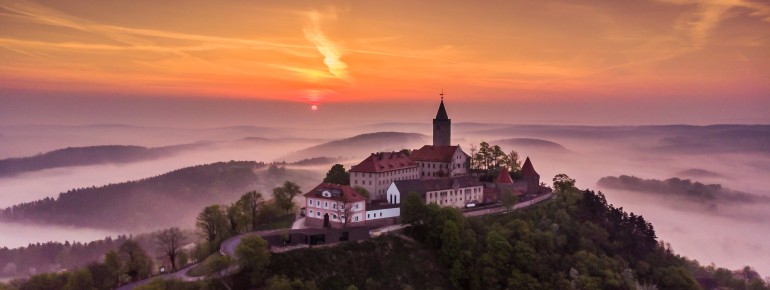 Die Porzellanwelten Leuchtenburg befinden sich in der Leuchtenburg.