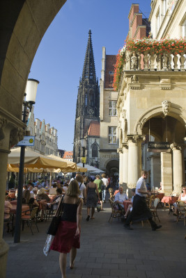 Der Prinzipalmarkt mit Lambertikirche im Hintergrund.