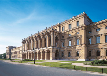 Der Festsaalbau zum Hofgarten is einer der drei Hauptkomplexe der Münchener Residenz.