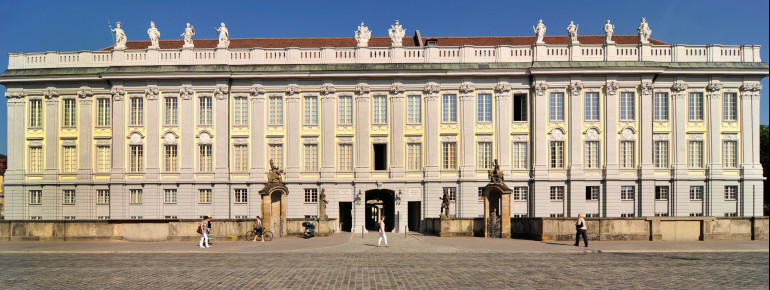 Die Residenz beherbergt heute die Regierung Mittelfrankens.