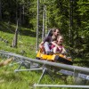 73 Kurven, 9 Jumps, 7 Wellen – und an der höchsten Stelle geht es 4 Meter über dem Boden entlang.