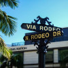 Der Rodeo Drive ist eine exklusive Einkaufs- und Flaniermeile