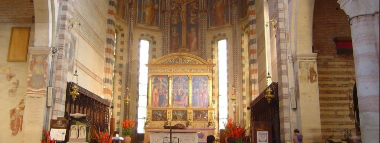 Der Innenraum der Kirche