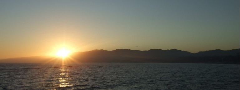 Vom Santa Monica Pier aus kannst du herrliche Sonnenuntergänge genießen