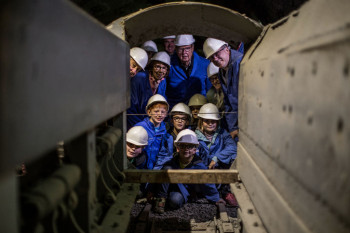Im Besucherbergwerk lernt man die Technik des Bergbaus kennen.
