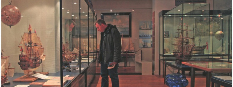 In einer Spezialabteilung wird die Entwicklung der Segelschifffahrt anhand von typischen Modellen gezeigt.