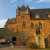 Wenn man sein Handy an bestimmten Stellen vor das Gebäude hält, erhält man mit der App für Schloss Burg die historische 360°-Grad Ansicht des Gebäudes.