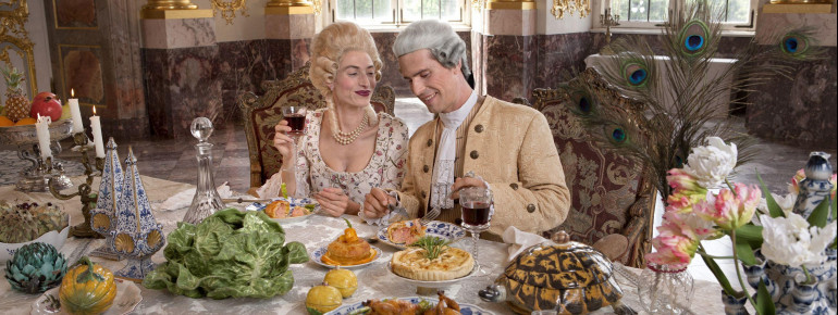 Das barocke Paar beim Themen-Festessen