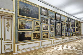 Die große Bildergalerie nimmst fast den ganzen östlichen Flügel des Obergeschosses im Schloss Ludwigslust ein.
