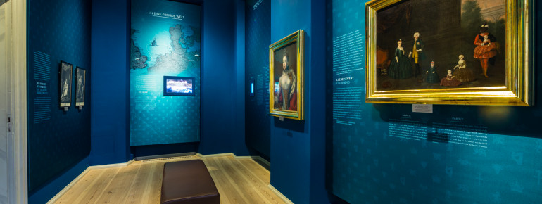 Eine Ausstellung liefert Wissenswertes über die Geschichte des Schlosses.