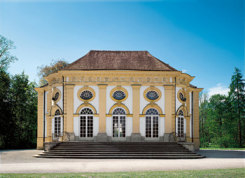 Die Badenburg im Schlosspark Nymphenburg
