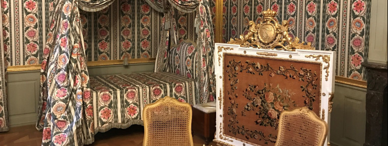 In den kurfürstlichen Schlafzimmern kannst du dich in das Leben im Barock hineinversetzen.