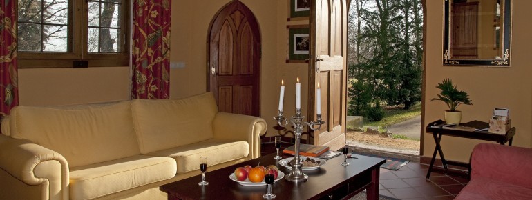 Die Ferienwohnung im ehemaligen Schlangenhaus ist gemütlich eingerichtet.