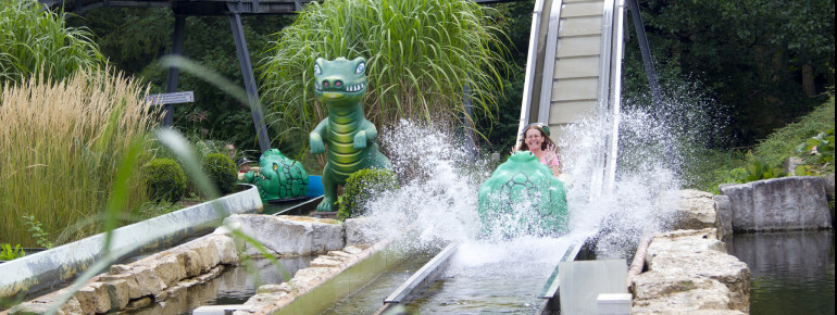 Die Kinder-Wildwasserbahn bietet den kleinen Gästen einen riesen Spaß.