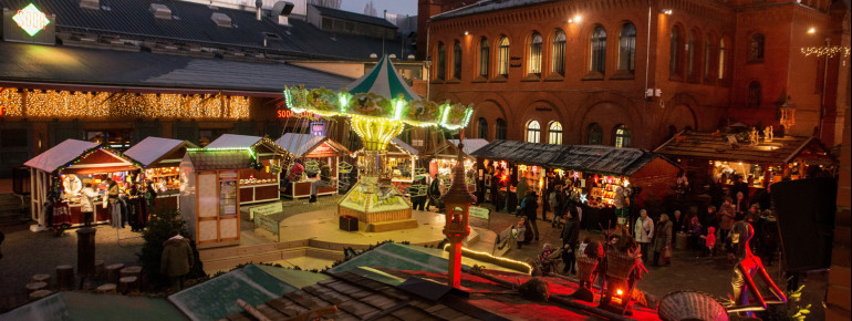 Der Lucia Weihnachtsmarkt bringt einen Hauch von Skandinavien nach Berlin.