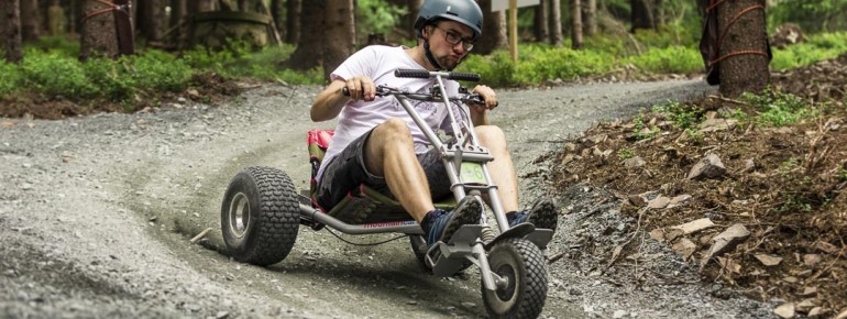 Für ein extra an Adrenalin sorgt die Abfahrt mit den Mountaincarts.