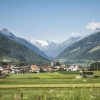 Der Ort Mieders liegt idyllisch im Tiroler Stubaital.