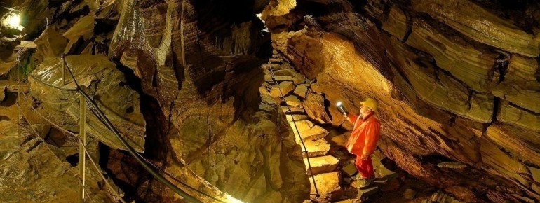 Die Schauhöhle ist stets gut betreut